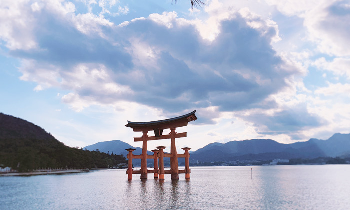 厳島神社の拝観料金 拝観時間 フェリー料金や時刻表まとめ 世界遺産の景色にうっとり ごはんを食べてお出かけしよう